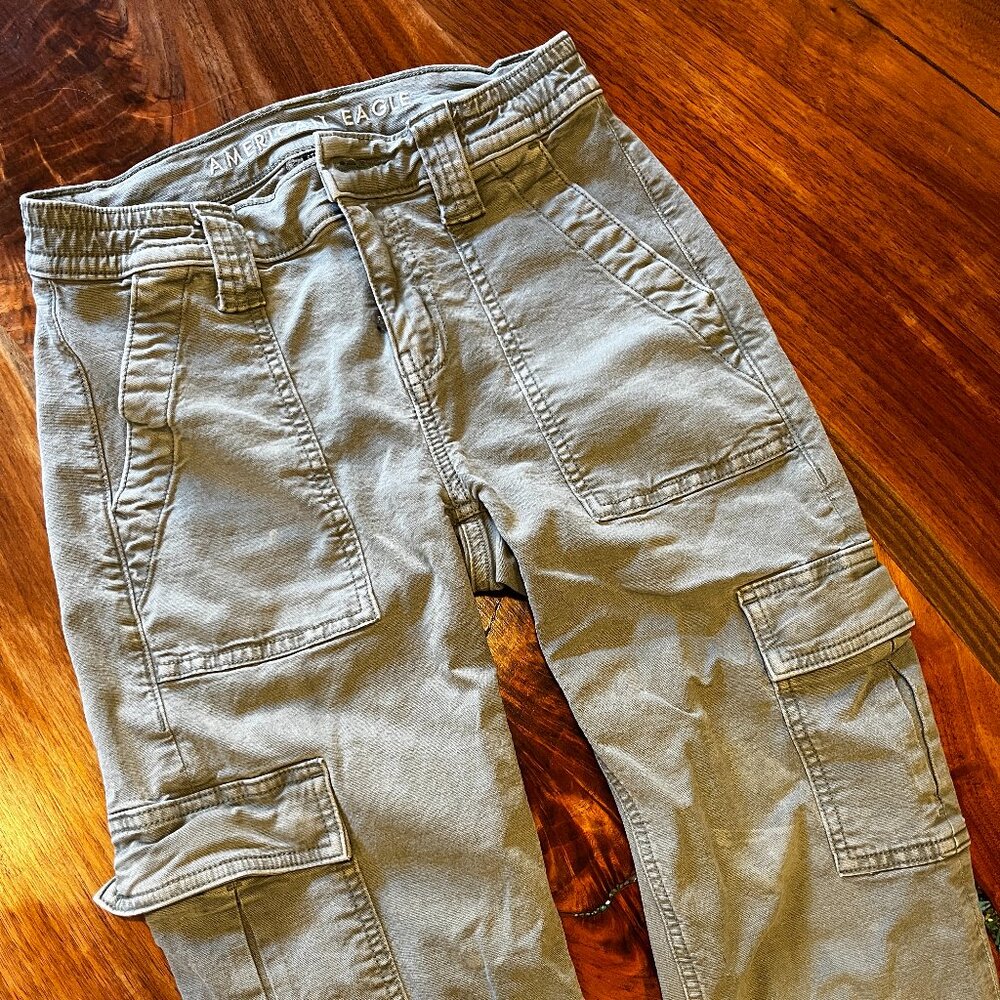 American Eagle, Cargo Pants, US 000 Regular, Sage Green